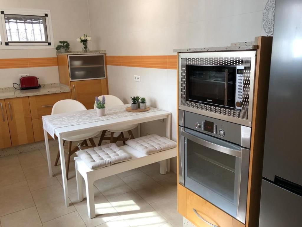 Benalroma 2 Bedroom Top Floor With Nice Terrace And Sea View Lejlighed