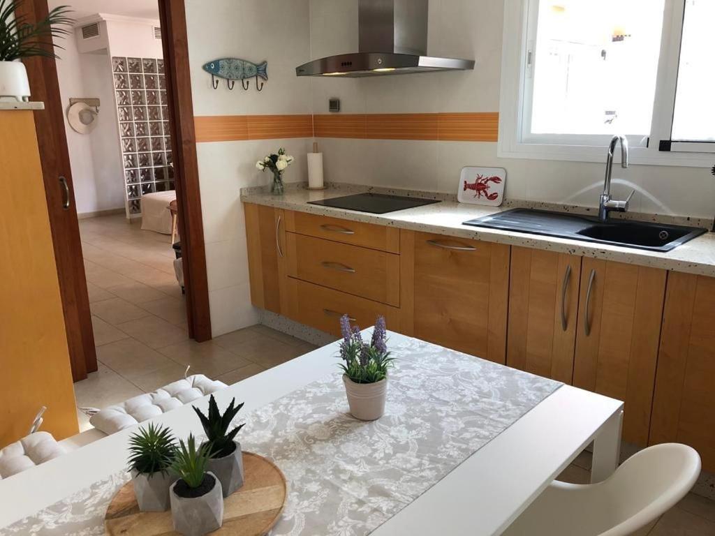 Benalroma 2 Bedroom Top Floor With Nice Terrace And Sea View Lejlighed *